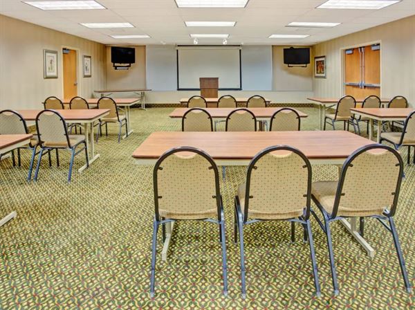 Baymont Inn & Suites Indianapolis West