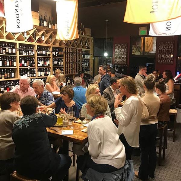 Yiannis Wine and Food