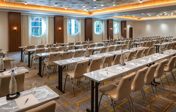 The Royal Palm South Beach Miami, a Tribute Portfolio Resort