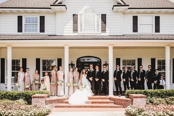 The Manor at 12 Oaks Farm