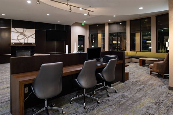 Courtyard High Point