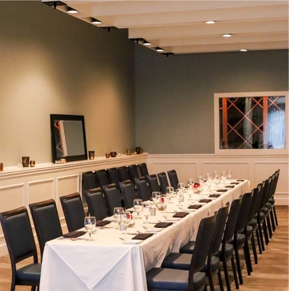 Matthew's Restaurant