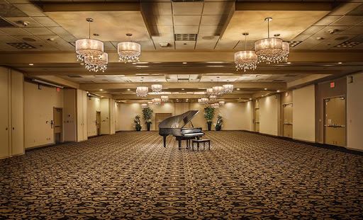 Crowne Plaza Phoenix Airport - PHX