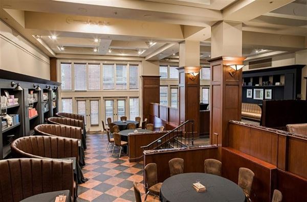 The Alexis Royal Sonesta Hotel