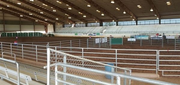 Horseshoe Park & Equestrian Centre