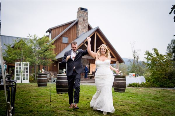 The Lodge at Fall City Farms