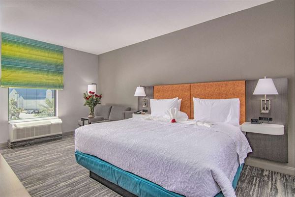 Hampton Inn and Suites NASA Johnson Space Center