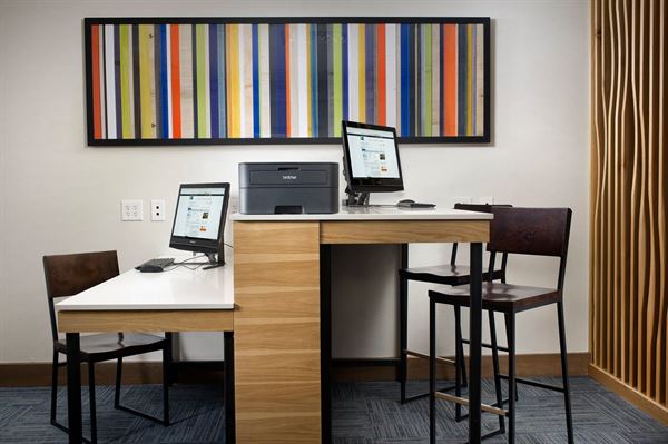 Holiday Inn Express and Suites Bay City