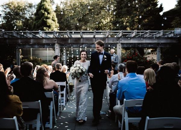 University of Washington Botanic Gardens (Wisteria Hall)