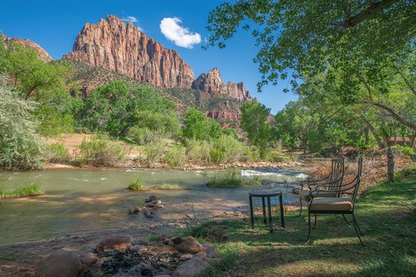 Cliffrose Lodge & Gardens