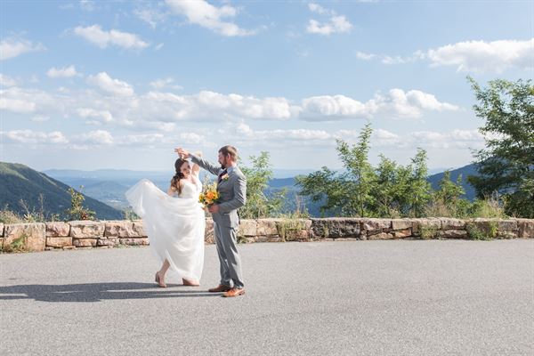 Golden Horseshoe Inn