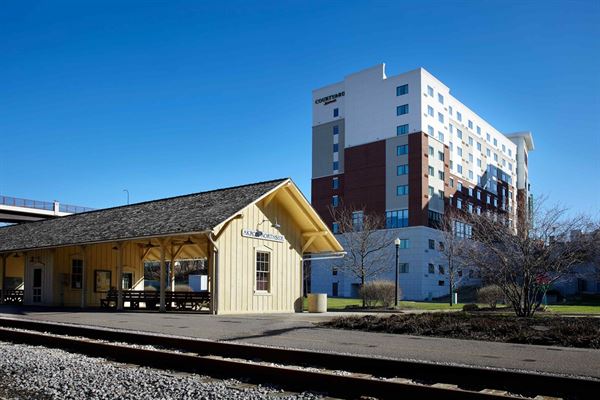 Courtyard by Marriott Akron Downtown