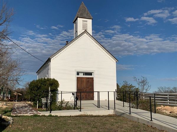 Hill Country Wedding Chapel