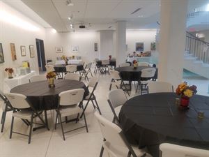 Gretchen & Jack Dinsdale Gallery