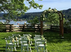 Wedding Arbour Lawn