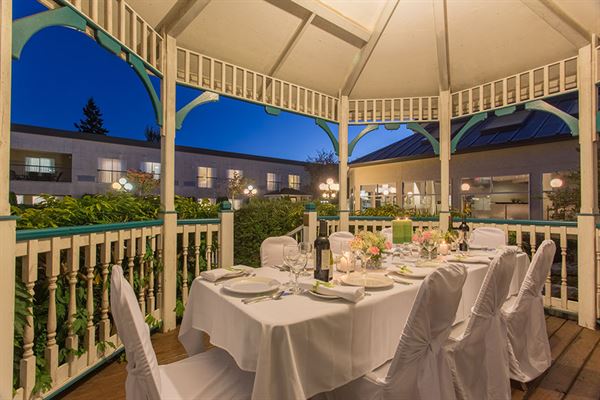 Powell River Town Centre Hotel