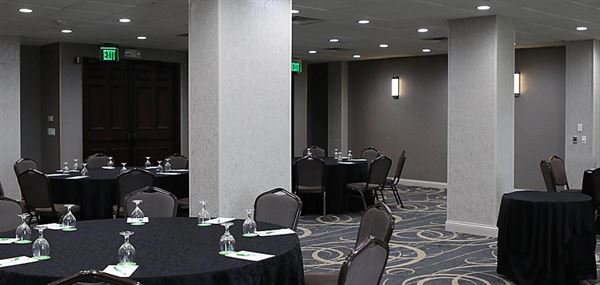 Holiday Inn Chicago Oakbrook