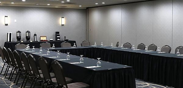 Holiday Inn Chicago Oakbrook