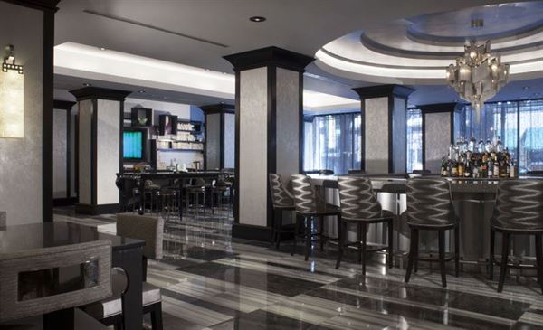 The Silversmith Hotel & Suites