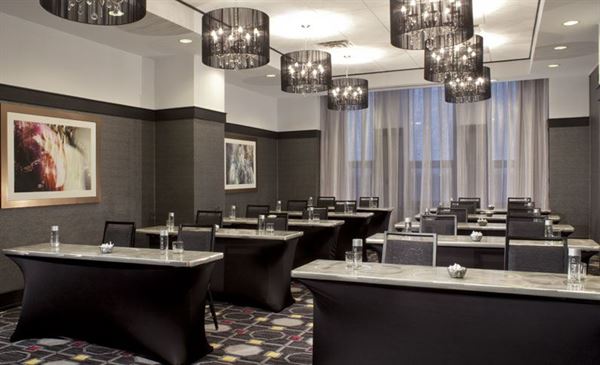 The Silversmith Hotel & Suites