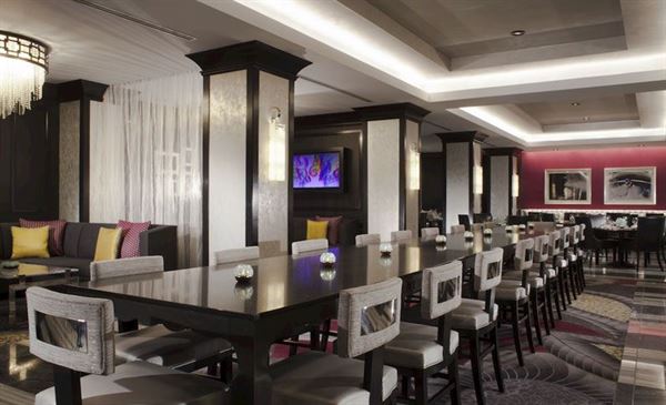 The Silversmith Hotel & Suites