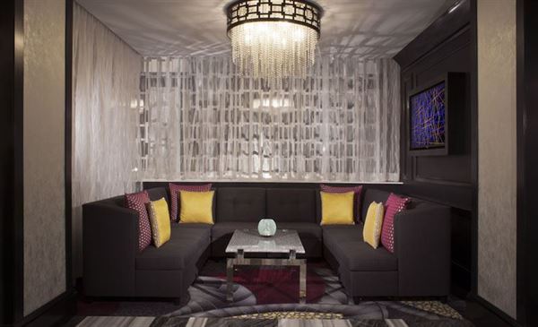 The Silversmith Hotel & Suites