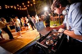 X-TREME AV-Fresno Affordable Projector Microphone/speaker rentals for weddings etc