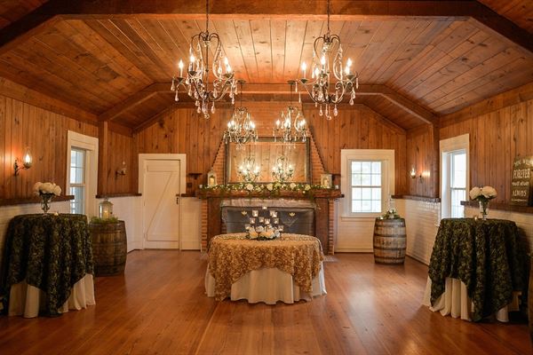 Hollyfield Manor Weddings and Events