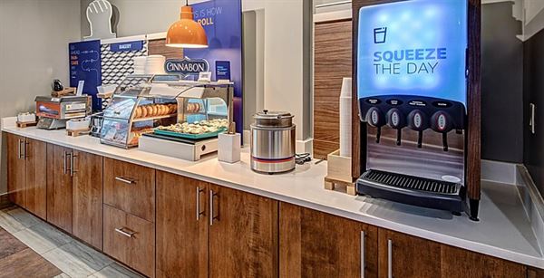 Holiday Inn Express & Suites Memphis Southwind