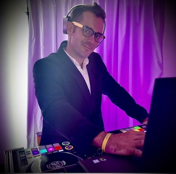 Music To My Ears Djs