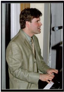 Jim Loftus Pianist Singer One-Man-Band