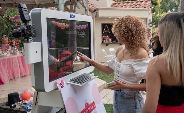 TAPSNAP 1036 Photo Booths