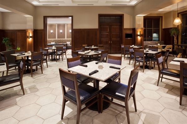 Sheraton St. Paul Woodbury Hotel