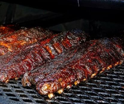 Smokin Chicks Got Wood BBQ