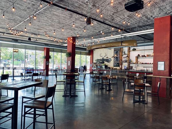 Lakes & Legends Brewing