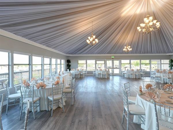 Dominic's at Oyster Point