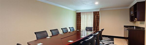 Holiday Inn Hotel & Suites San Mateo-San Francisco SFO