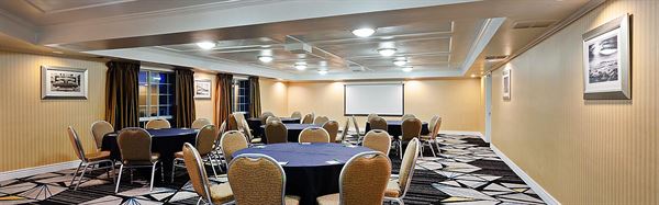 Holiday Inn Hotel & Suites San Mateo-San Francisco SFO