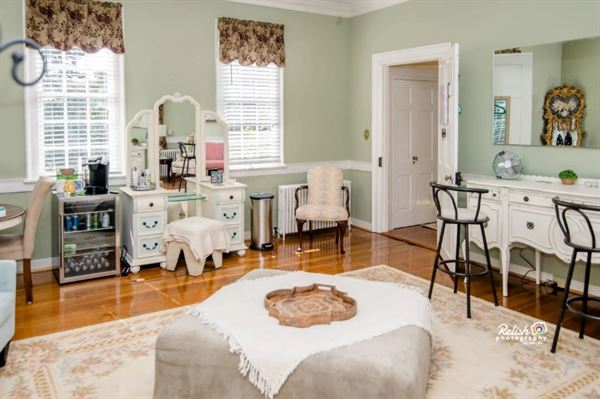 Poplar Hill Wedding and Events Venue