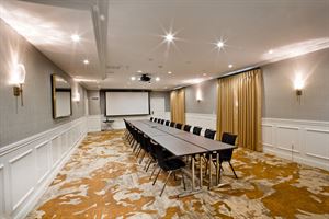 Oak Conference Room