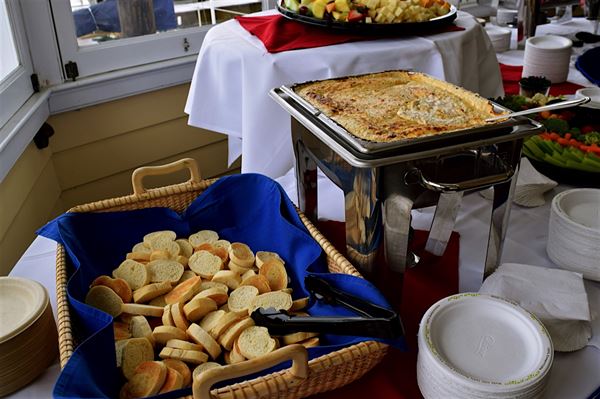 Pirates Cove Restaurant & Dock Bar