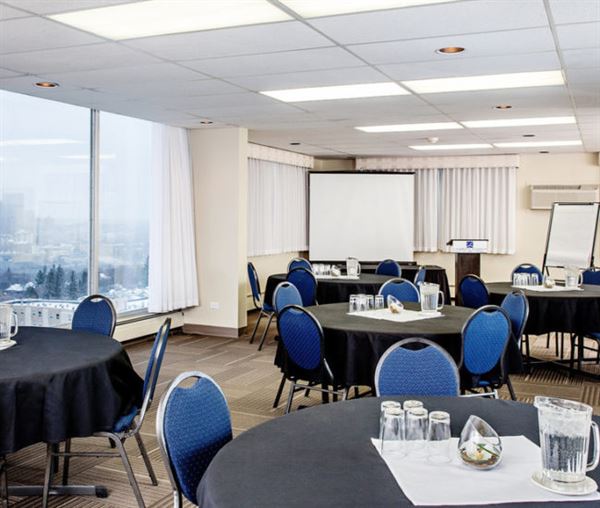 Campus Tower Suite Hotel