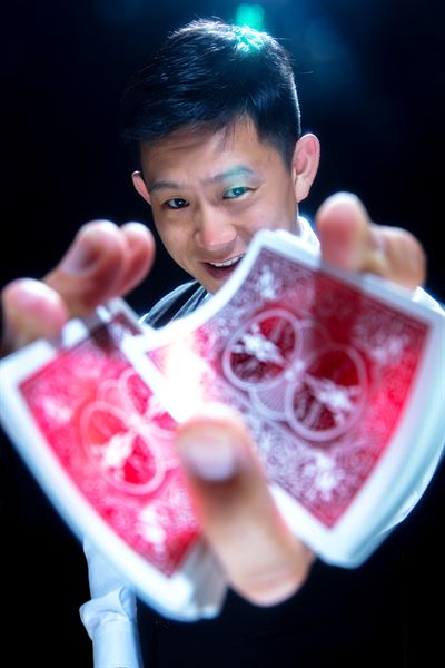 Dan Chan "The Millionaires' Mentalist"