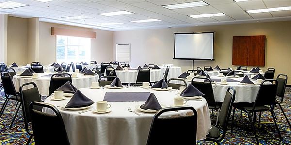 Holiday Inn Express & Suites Edmonton-International Airport