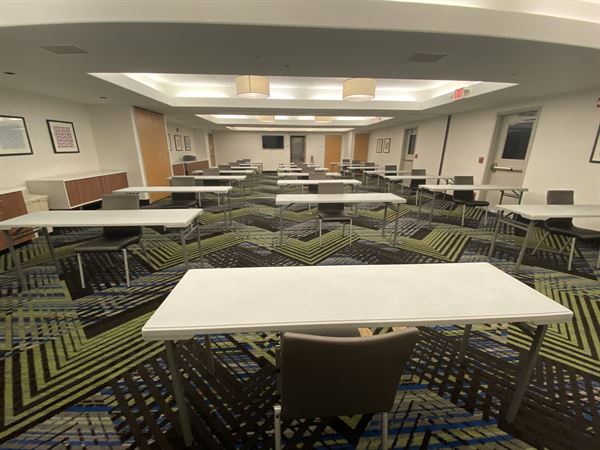 Holiday Inn Express & Suites Modesto-Salida