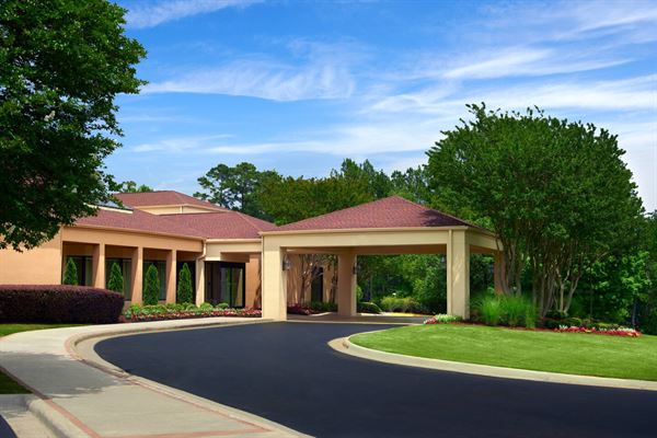 Courtyard Birmingham Homewood