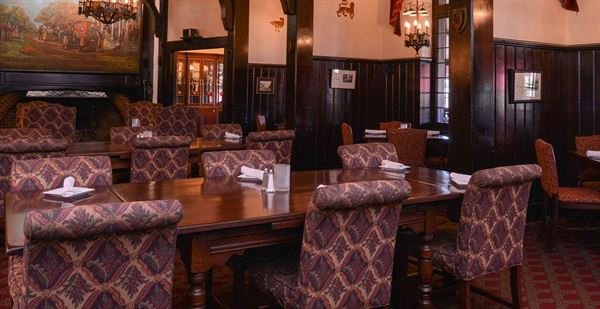 Red Coach Inn & Restaurant