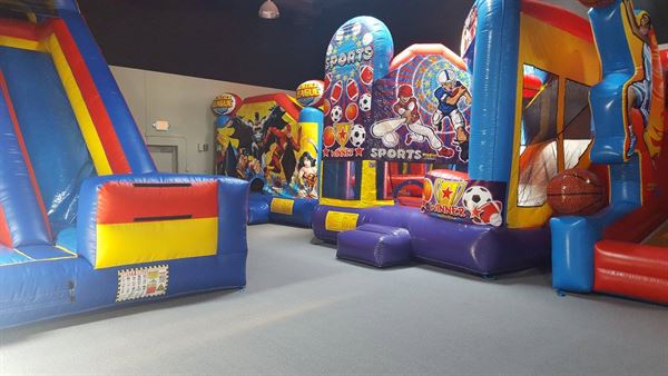 Bouncy World Indoor Bounce Playland
