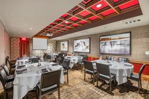 THE METROPOLITAN EAST ROOM