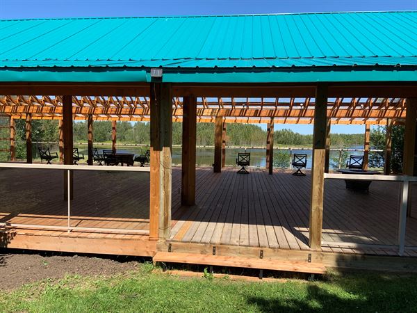 Labyrinth Lake Lodge Wedding Venue